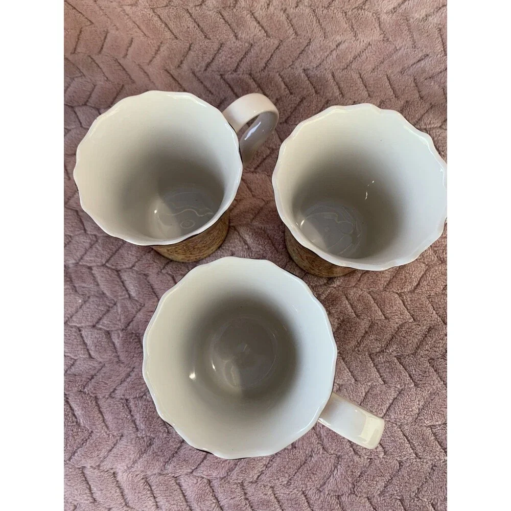 Lyria Saffron By 222 FIFTH 3 Mugs Scalloped Edges Floral Mandala Type design New